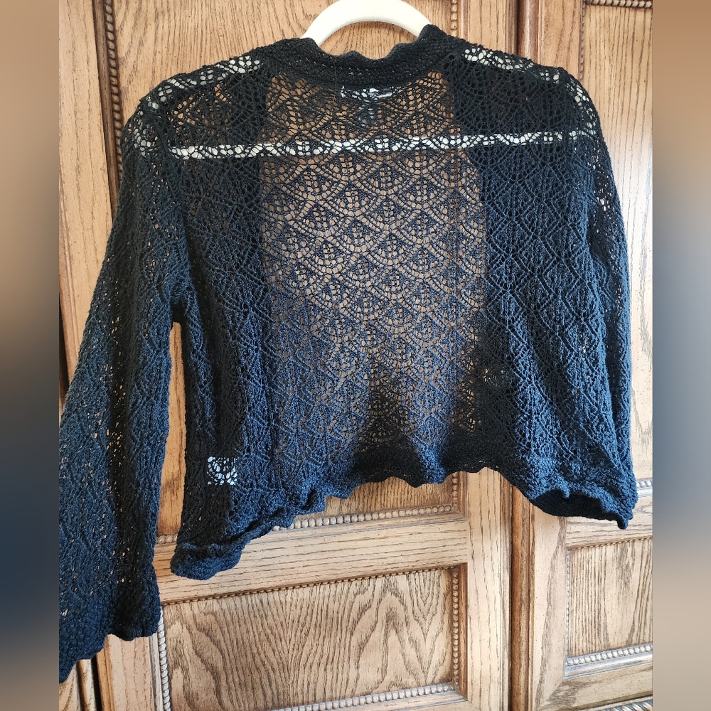 DressBarn Cropped Quarter Sleeve Crochet Cardigan - Picture 3 of 6